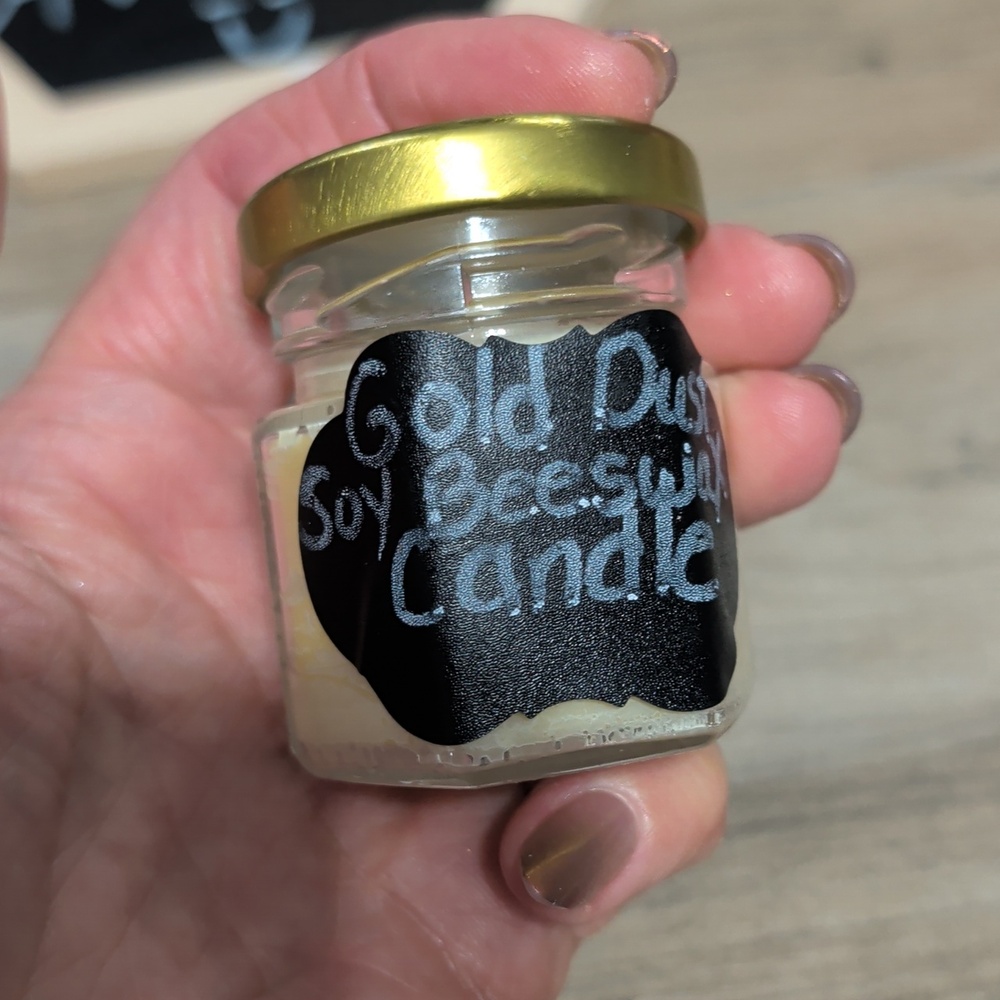 Beautiful Day And Gold Dust Soy Beeswax Candle Bundle - Picture 6 of 9